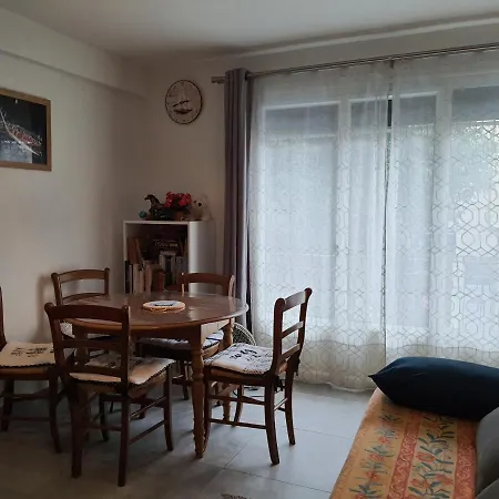 Port Vauban F3 Refait à Neuf Appartamento